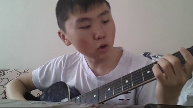 Как ставить аккорд Em смотреть онлайн