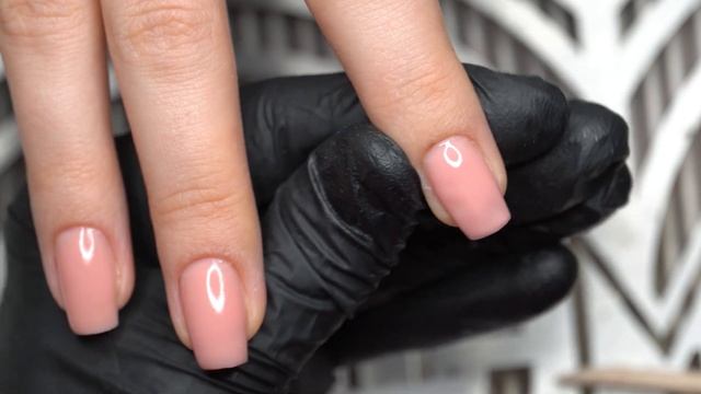 Идеальный квадрат. Новогодний маникюр смотреть онлайн