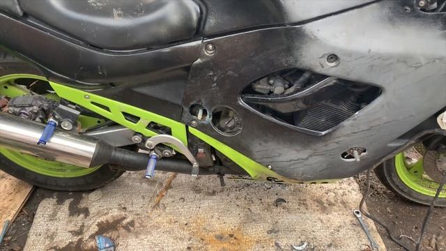 Защитные дуги клетка на мотоцикл Suzuki katana 600 первого поколения. смотреть онлайн