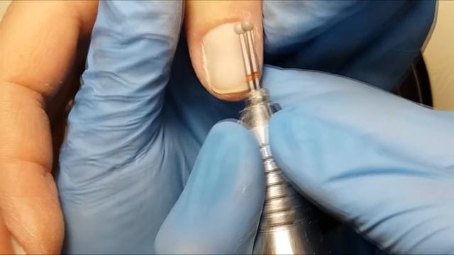 Маникюр на очень сухих руках/ Как сделать дизайн с фольгой смотреть онлайн