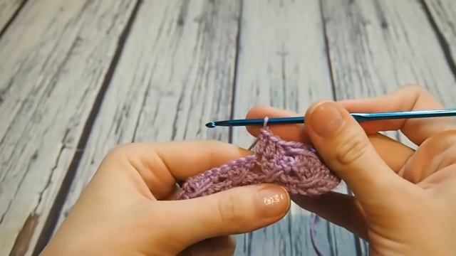 Простой ажурный шарф крючком. Палантин из перекрещенных столбиков с накидами смотреть онлайн