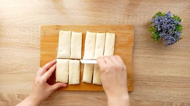 Невероятно вкусная выпечка 😋! Быстрый и простой рецепт за 10 минут! из Готового СЛОЕНОГО ТЕСТА! смотреть онлайн