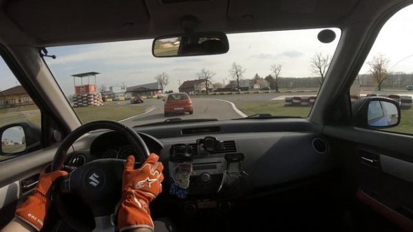 Suzuki Swift Sport Vs. BMW Z4 - Autodrom Vysoke Myto ??