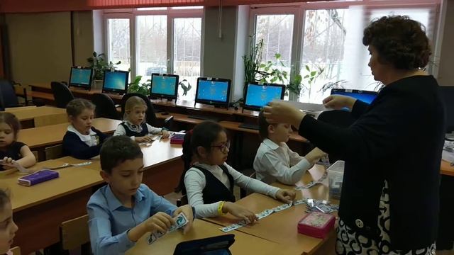 Изучаем повторители в школе смотреть онлайн