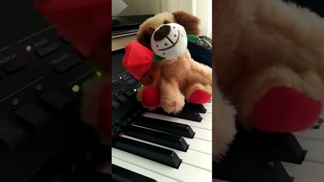 Играет моя дорогая Ильхаме! смотреть онлайн