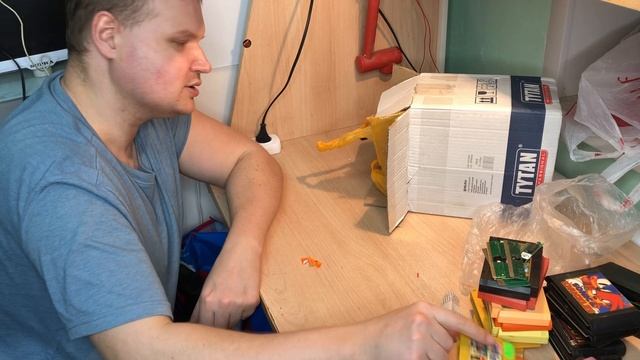 Купил кучу стародельных и редких платок и картриджей Dendy и Sega. А еще диски от ... смотреть онлайн