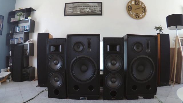 Klipsch KG 5.5 Vs Magnat Transpuls 1500 on Club House смотреть онлайн