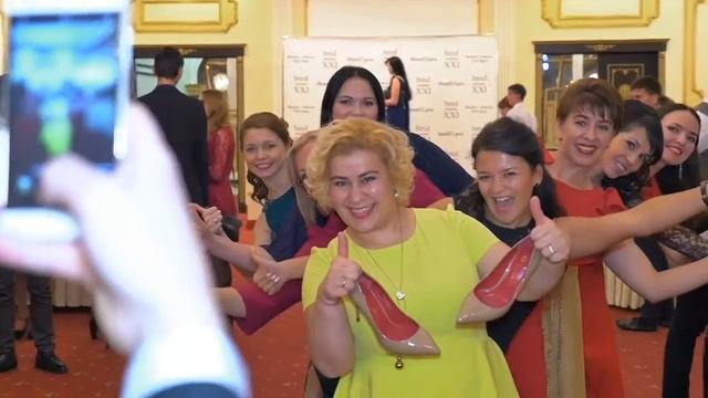 Зажигательная вечеринка-выпускной! смотреть онлайн