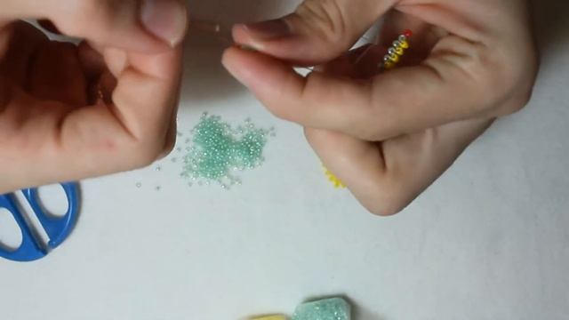 Крокодил из бисера! Игрушка, брелок, сувенир или украшение на заколку! смотреть онлайн