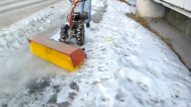 коммунальная уборка тротуаров смотреть онлайн