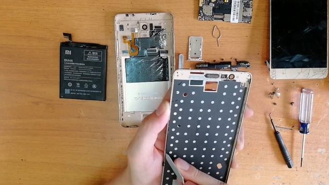 Xiaomi Redmi Note 3 Замена дисплея смотреть онлайн