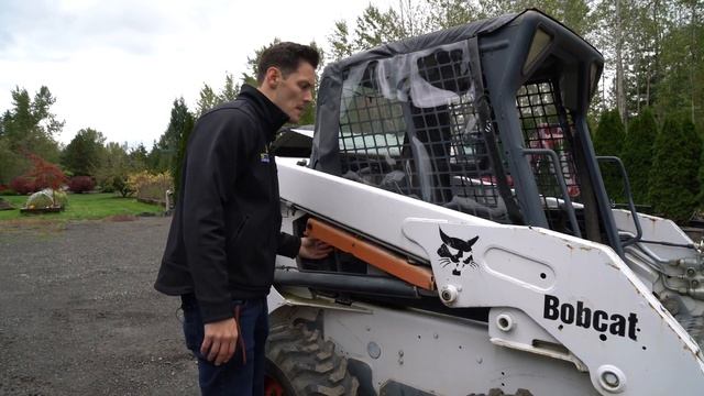Skid Steer Cab Enclosure Installation - Cardinal Canvas | Skid Steer Solutions смотреть онлайн