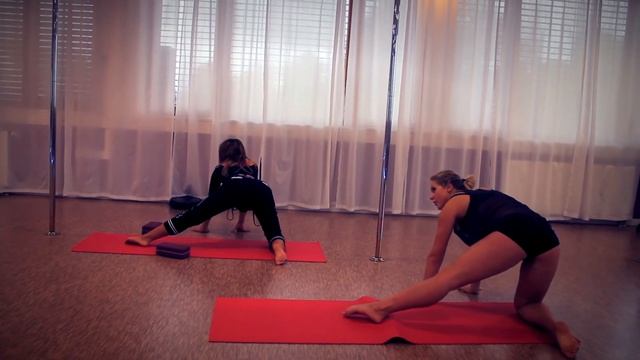 One Hour Stretching with Warm Up смотреть онлайн