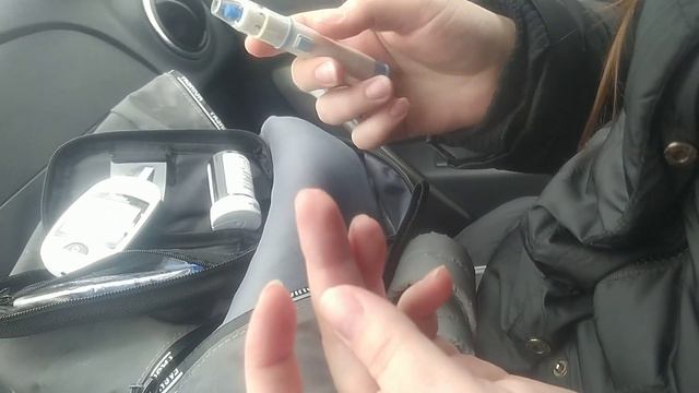 Как правильно пользоваться глюкометром)Тест полоски,иголки и сам аппарат)