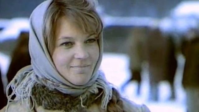 ГЛЯЖУ В ОЗЕРА СИНИЕ смотреть онлайн