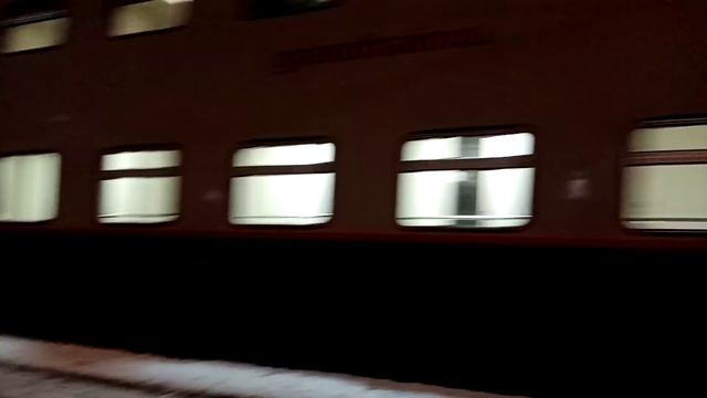 ЭП20-067 с двухэтажным поездом №27 "Заповедный Крым" Симферополь Москва смотреть онлайн