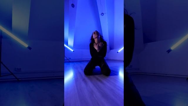 То ли экзот, то ли арт, но получилось красиво. Группа новичков смотреть онлайн