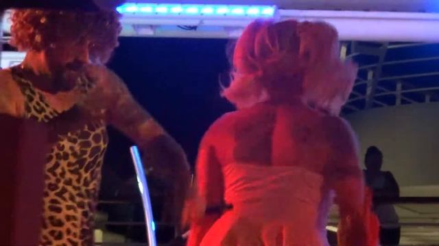 BSB Cruise 2018 - Ew Girl & "Holla Back Girl" - "Party Like It's 1993" Deck Party 5.6.18 смотреть онлайн