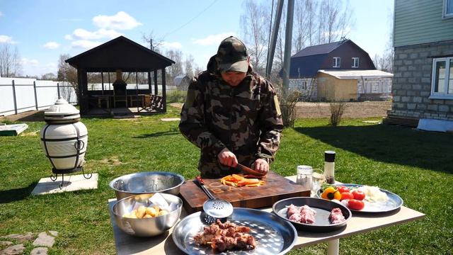 НЕТ ВОЗМОЖНОСТИ ВЫЕХАТЬ НА ПРИРОДУ? ПРИГОТОВЬ ШАШЛЫК ДОМА смотреть онлайн