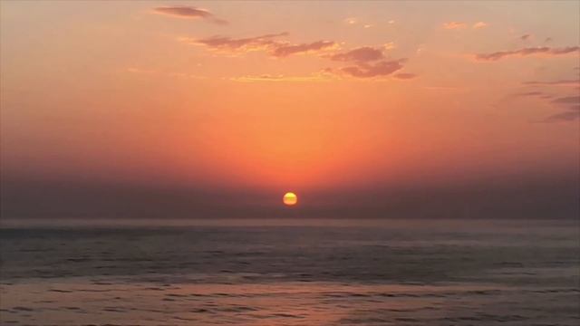 The sun will rise and set regardless. What we choose to do with the light while it’s here... смотреть онлайн