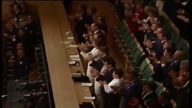 Brindis de La Traviata en la gala lírica de inauguración del Teatro de La Maestranza en Sevilla смотреть онлайн