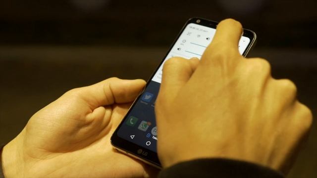 LG Q6a - самый доступный безрамочный смартфон смотреть онлайн