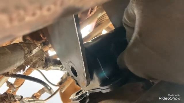 1999 Chevy Astro AWD replace engine mount смотреть онлайн