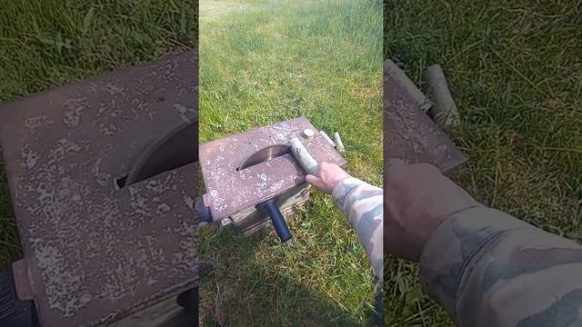 Самодельная циркулярка из болгарки своими руками #shorts смотреть онлайн