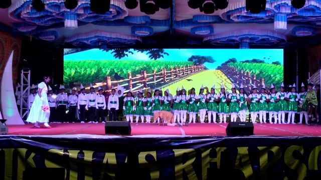 SCHOOL ANNUAL DAY - WIZARD OF OZ - ENGLISH DANCE DRAMA MUNCHKIN DANCE - WITCH WIZARD DANCE смотреть онлайн