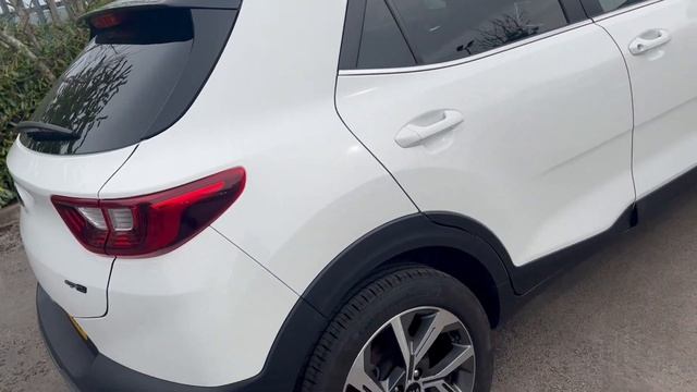 Kia Stonic 1.0T GDi 48V GT-Line 5dr Estate смотреть онлайн
