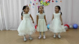 "Мин маамабын таптыыбын" Н. Макарова