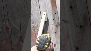 Три брусочка и дверная ручка готова