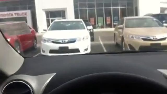 2013 Toyota Matrix blind spot! No Way смотреть онлайн