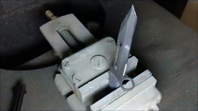Colt vs. Extrema Ratio Knife Bajonett смотреть онлайн