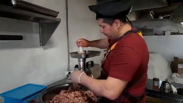 кафе халялв Нижнем Новгороде ул Лейтенант Шмидта 2в #шашлык #еда #едаялюблютебя #люлякебаб #халяль смотреть онлайн