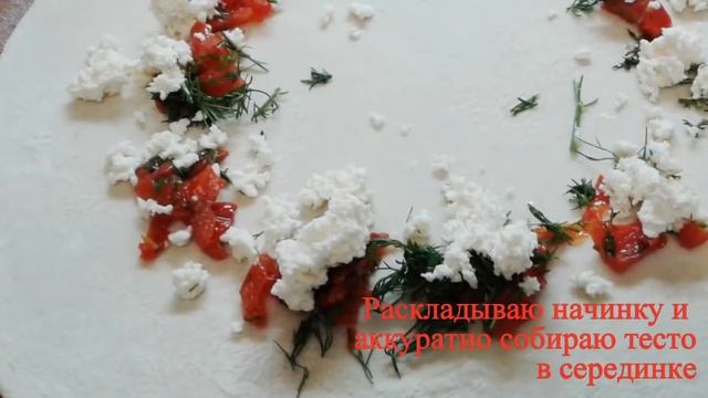 Клади что хочешь, как пицца, только быстрее и проще. Лепешки на сковороде с начинкой и яйцом сверху смотреть онлайн