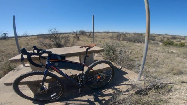 $500 Gravel Bike!? Mongoose Elroy Torture Test and Impressions смотреть онлайн