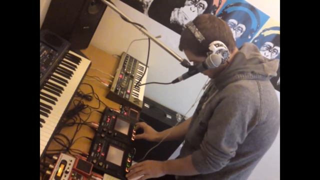 StevoTwenty3 - "Cloud 23" - (Dubstep) - Beatbox, Kaoss Pads, MicroKorg, Boss VE-20 & Keyboard смотреть онлайн
