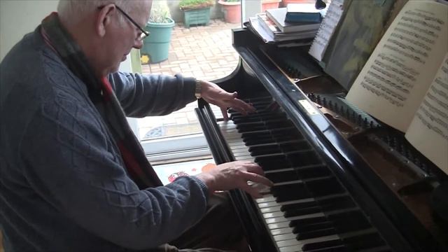 Playing A Bechstein Grand Piano смотреть онлайн