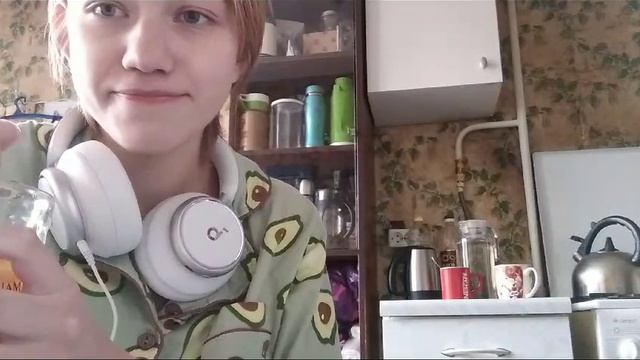 Танцую, когда грустно (демо-версия моей песни) смотреть онлайн