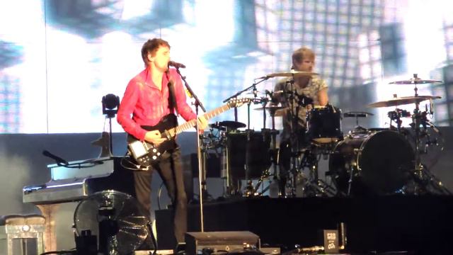 Muse - Supermassive Black Hole (live)