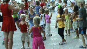 ДЕТСКАЯ ДИСКОТЕКА