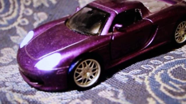 Porsche Carrera GT ( 330 км/ч ) 2004-2007 ( 700 000 $ - 2 000 000 $ ) смотреть онлайн