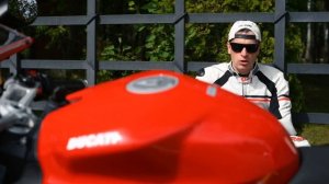 Обзор: Ducati Panigale v2 2020 спортбайк "среднего" уровня?