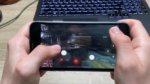 Playing GTA 5 on iPhone 11 (2022) смотреть онлайн
