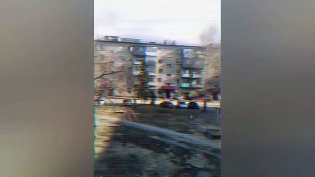А осень за окном срывает листья... смотреть онлайн