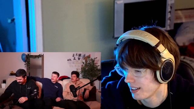 "PLOT AGAINST RIVER!" Dlow Impossible beatbox challenge - reaction смотреть онлайн