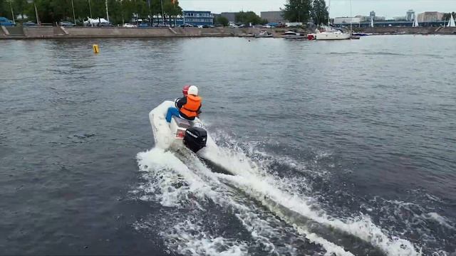 Кубок Белых ночей 2022 по водно-моторному спорту смотреть онлайн