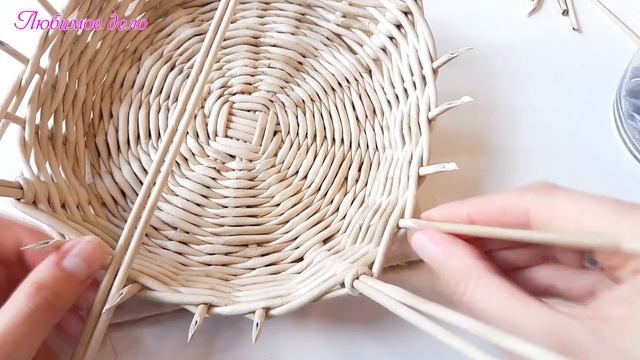 Корзина с ажурными вставками из бумажных трубочек! смотреть онлайн