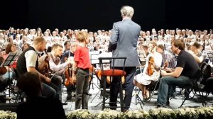 В.А.Гергиев и пацан: "Пусть всегда будет солнце"